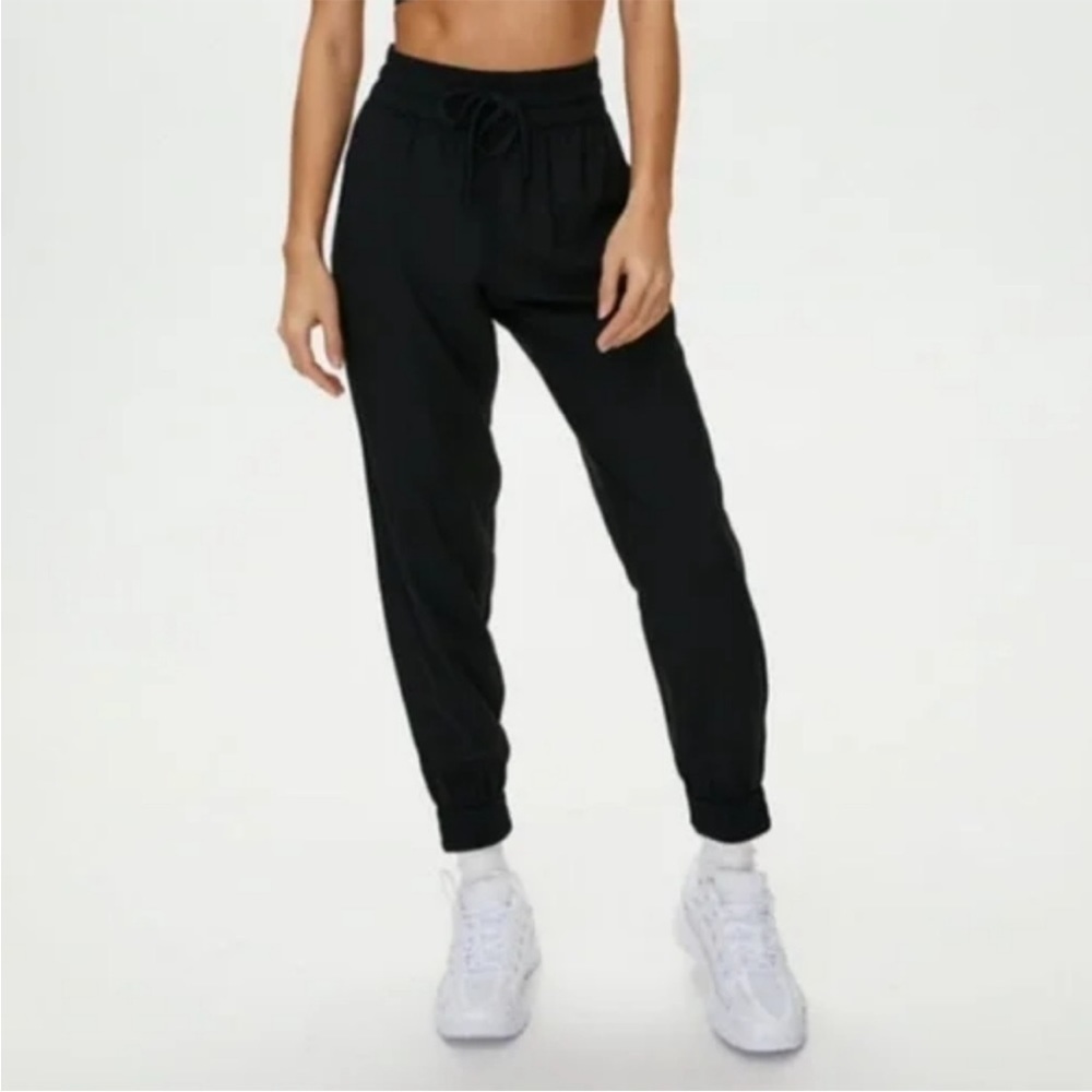 TNA High Rise Joggers size XS black Aritzia Grenville pants casual - Picture 1 of 9
